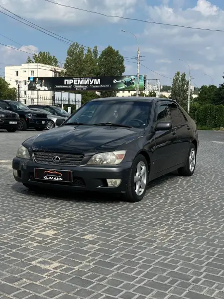 Lexus IS, 2000