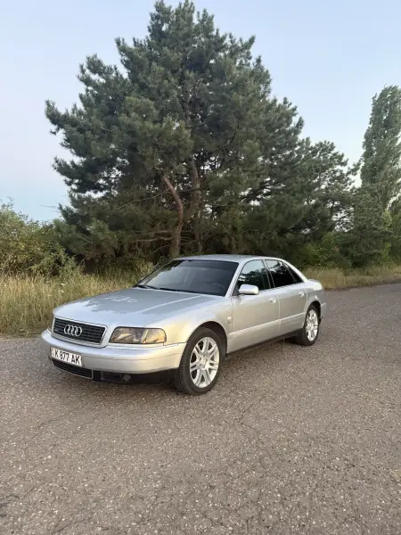 Audi A8, 1999