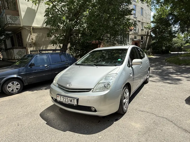 Toyota Prius, 2005