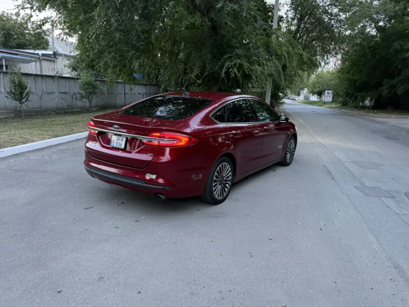 Ford Fusion, 2017