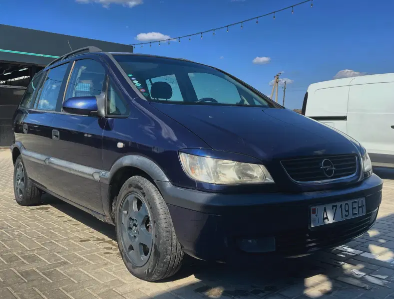 Opel Zafira, 1999