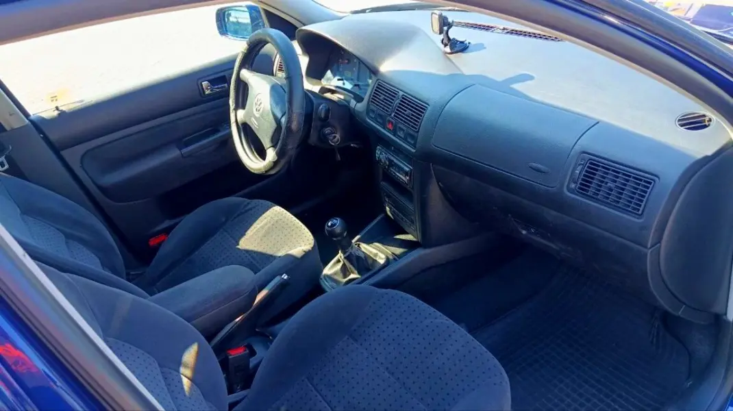 Volkswagen Golf, 1999