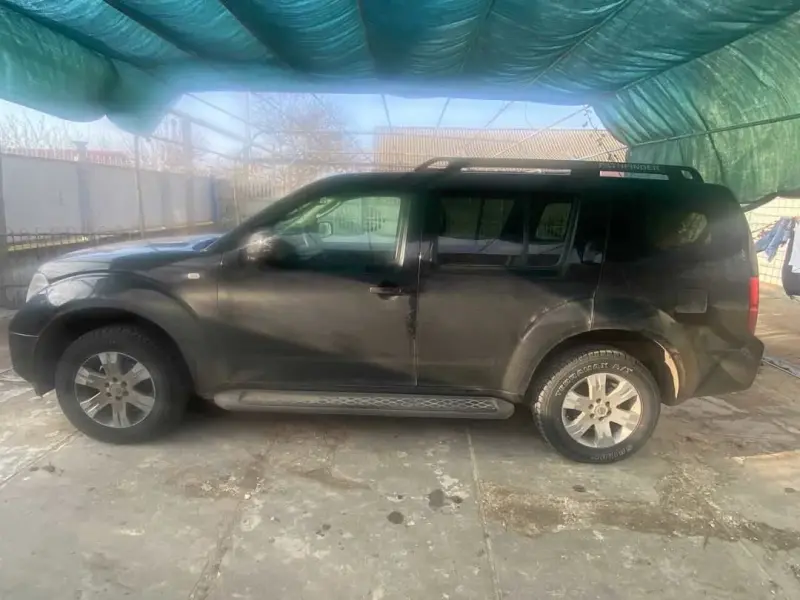 Nissan Pathfinder, 2006