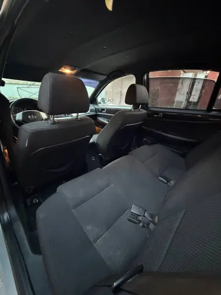 Toyota Camry, 2011