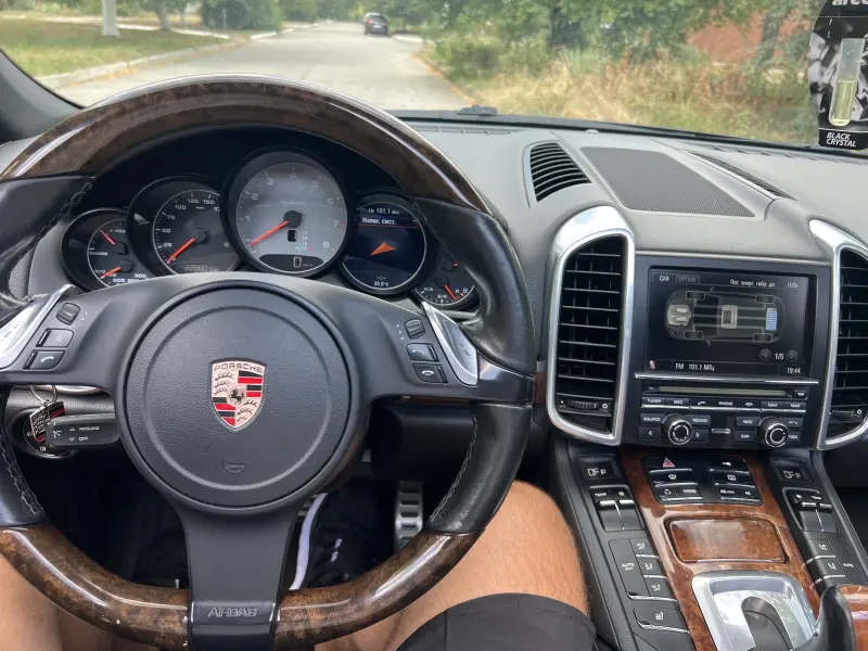 Porsche Cayenne, 2010
