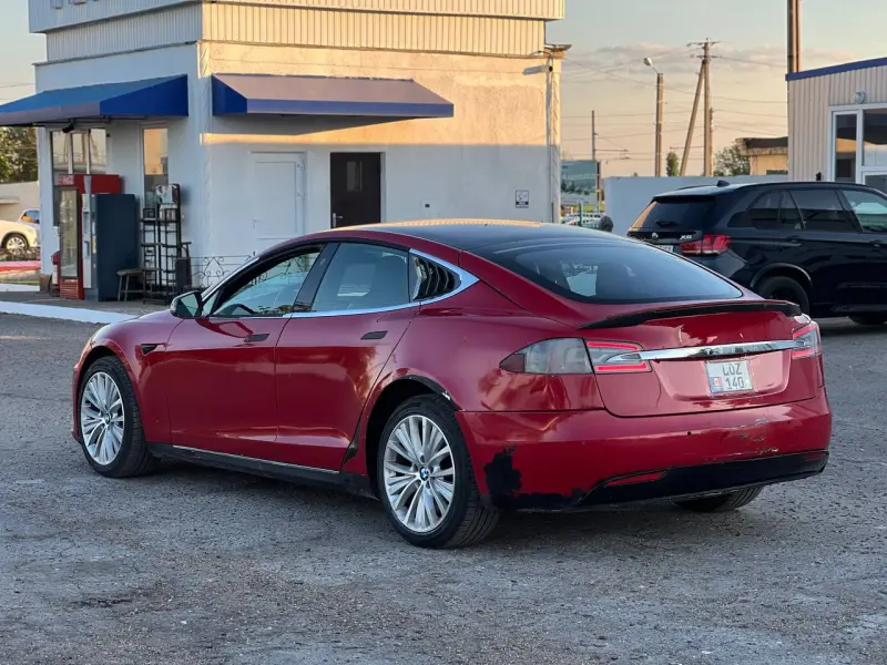 TESLA S, 2017