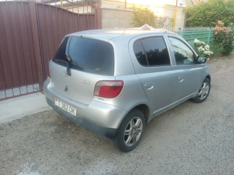 Toyota Yaris, 2002