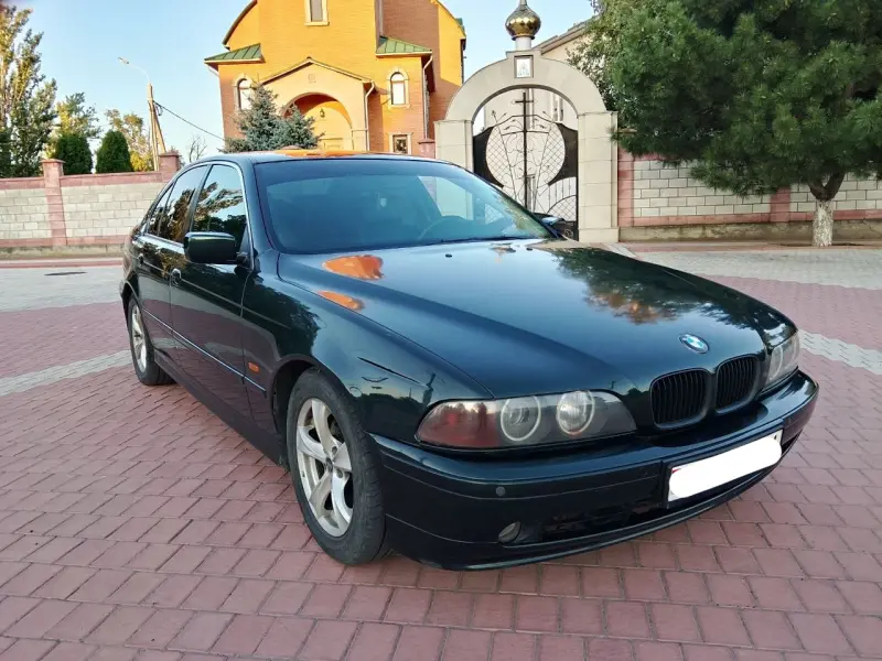 BMW 5 Series, 2002