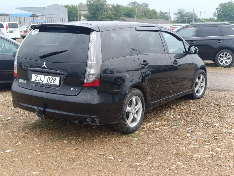 Mitsubishi Grandis, 2006