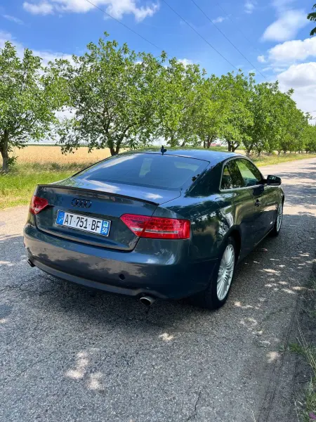Audi A4, 2011