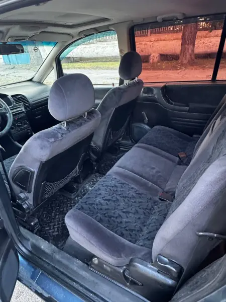 Opel Zafira, 2001