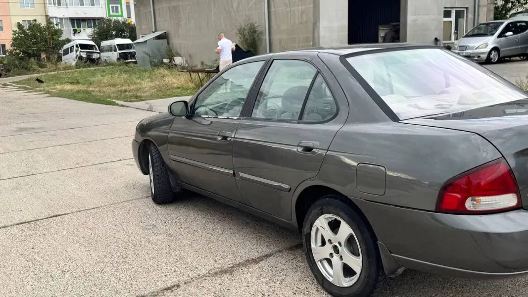 Nissan Primera, 2002