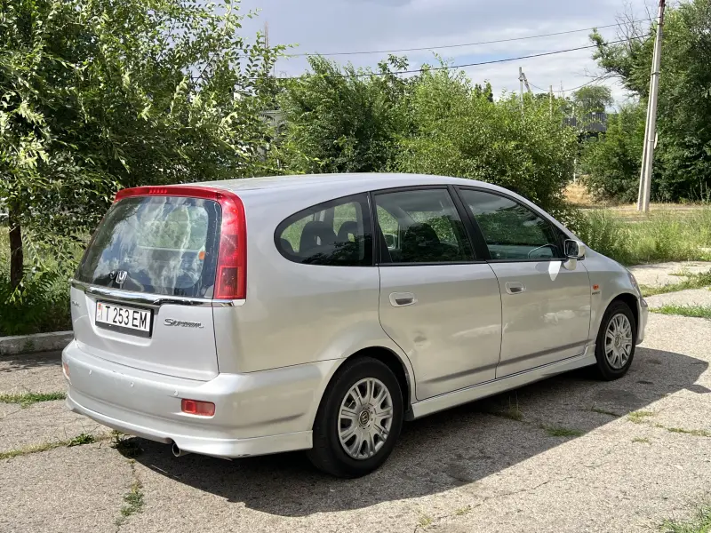 Honda Stream, 2002