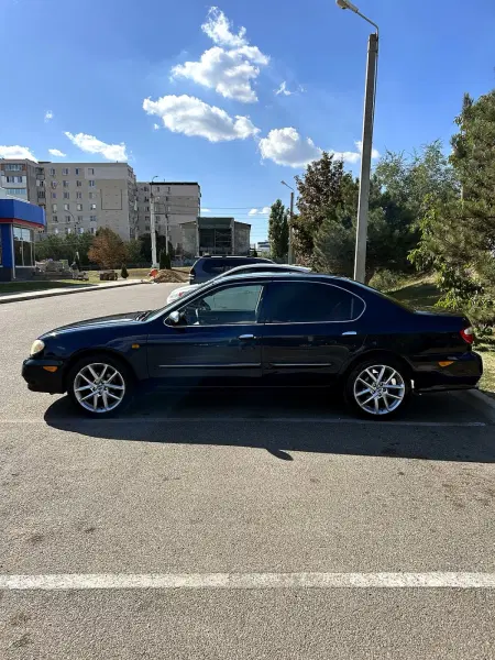 Nissan Maxima, 2000