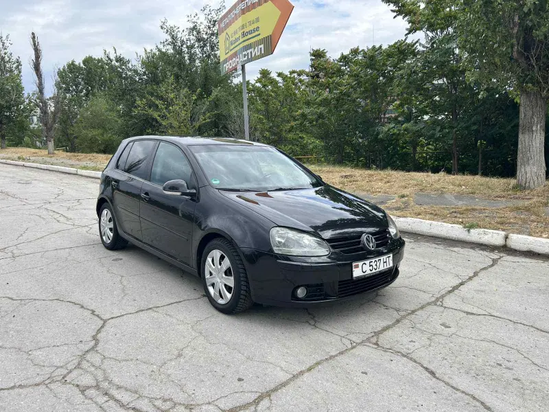 Volkswagen Golf, 2004