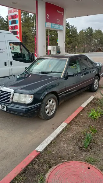 Mercedes-Benz W124, 1992