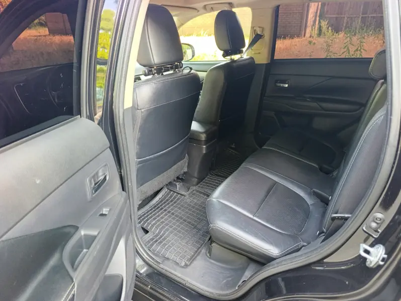 Mitsubishi Outlander, 2013
