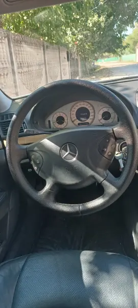 Mercedes-Benz E-Class, 2005