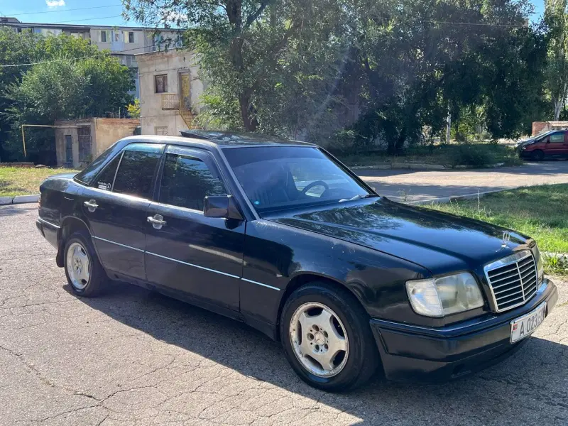 Mercedes-Benz E-Class, 1994