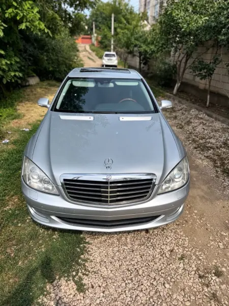Mercedes-Benz S-Class, 2008
