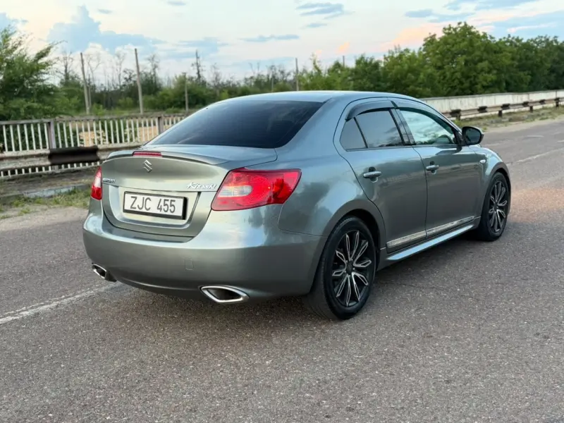 Toyota Camry, 2011