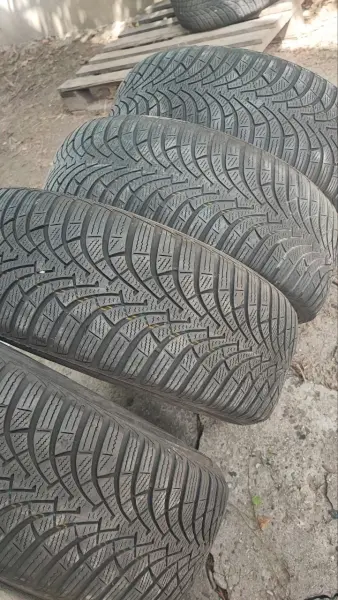 205,55,16 ком-кт 4шт  Good Year M+S зима  без шишек и ладок 2450₽