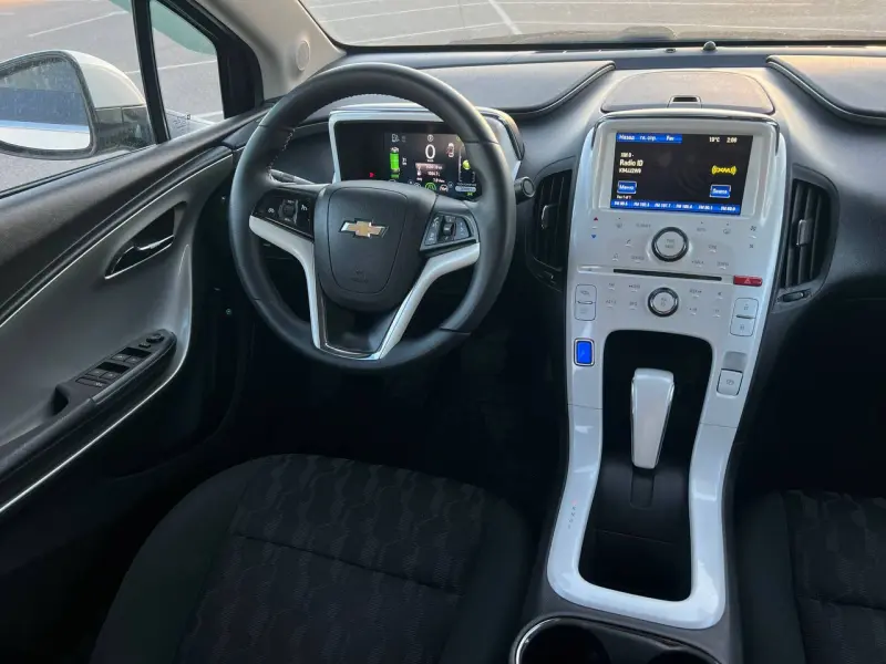 Chevrolet Volt, 2012