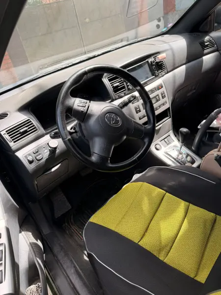 Toyota Corolla, 2005