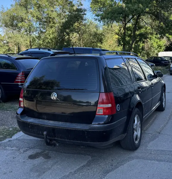 Volkswagen Golf, 2004