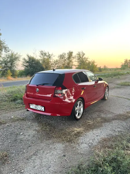 BMW 1 Series, 2005