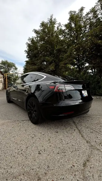 TESLA 3, 2018