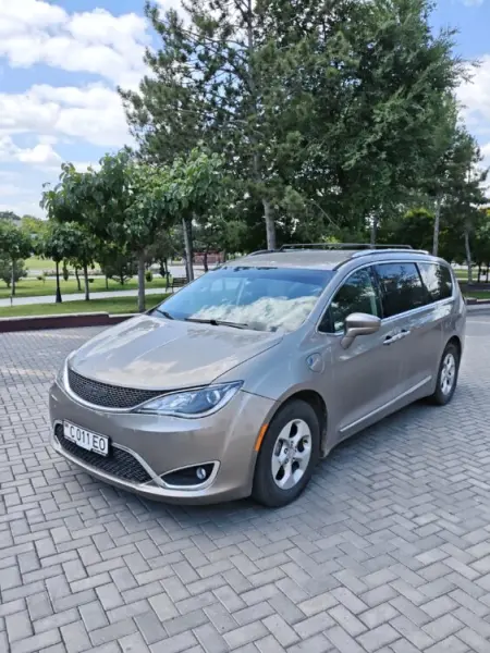 Chrysler Pacifica, 2018