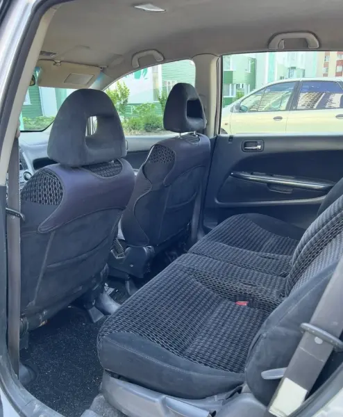 Honda Stream, 2002