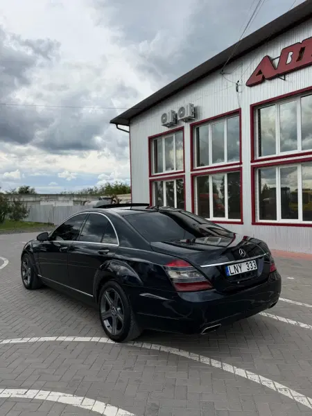 Mercedes-Benz S-Class, 2007