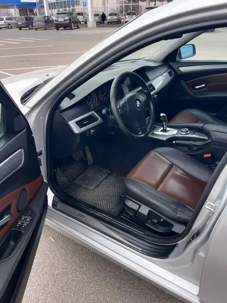 BMW 5 Series, 2008