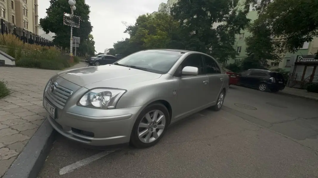 Toyota Avensis, 2006