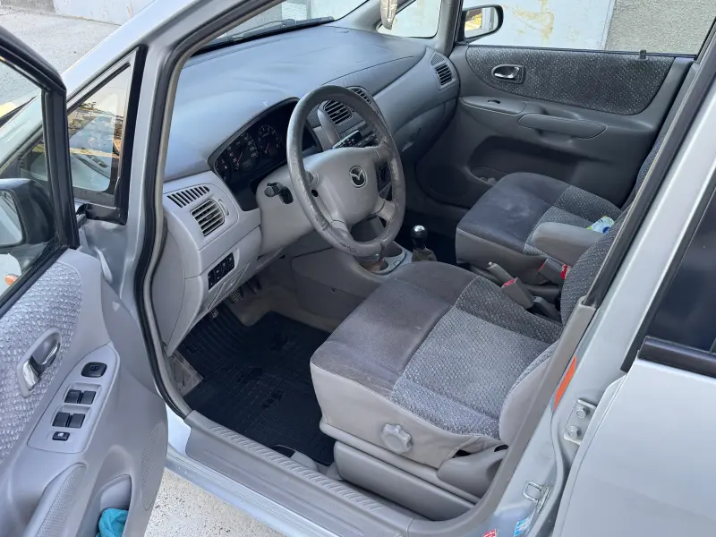 Mazda Premacy, 1999