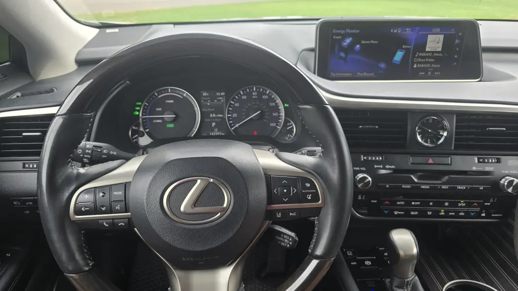 Lexus RX, 2016