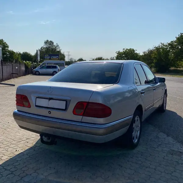 Mercedes-Benz E-Class, 1997