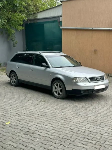 Audi A6, 2001