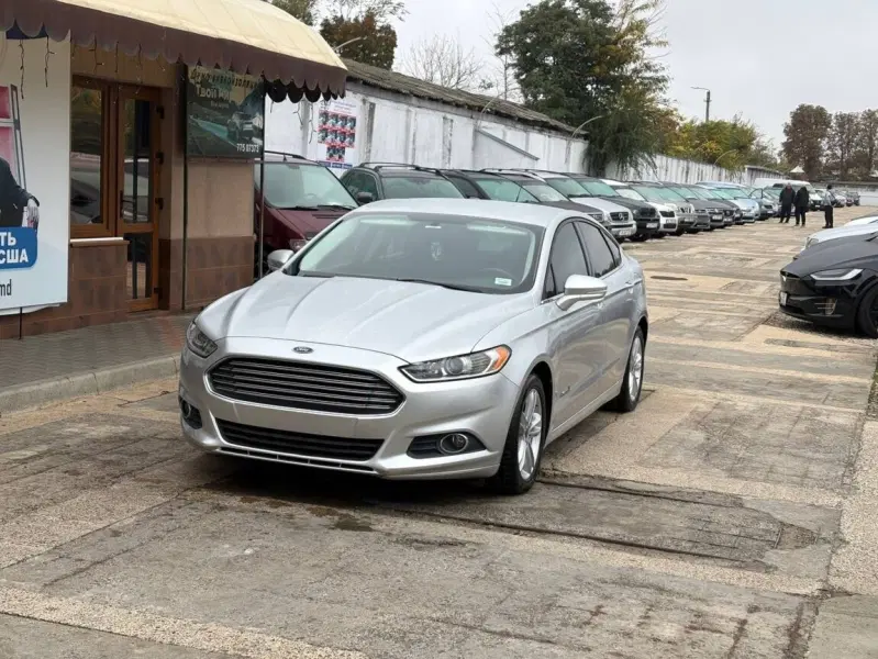Ford Fusion, 2015