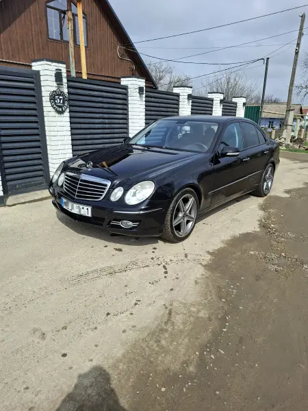 Mercedes-Benz E-Class, 2008