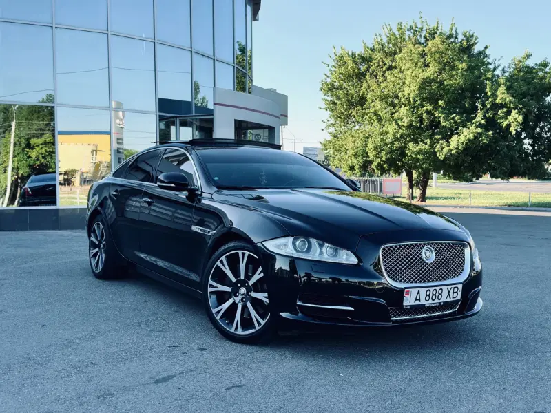 Jaguar XJ, 2012