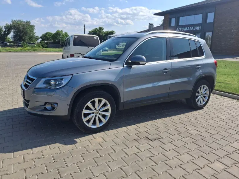 Volkswagen Tiguan, 2010