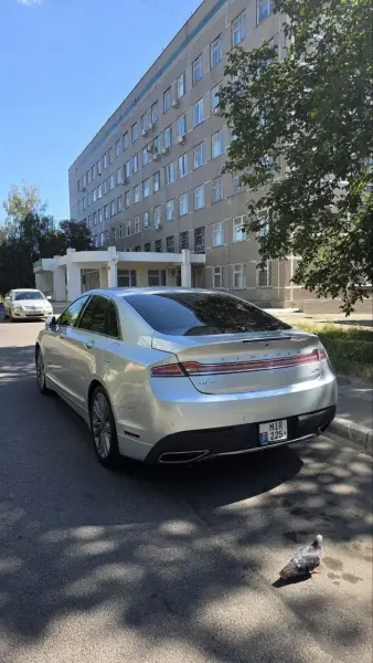 Lincoln MKZ, 2017