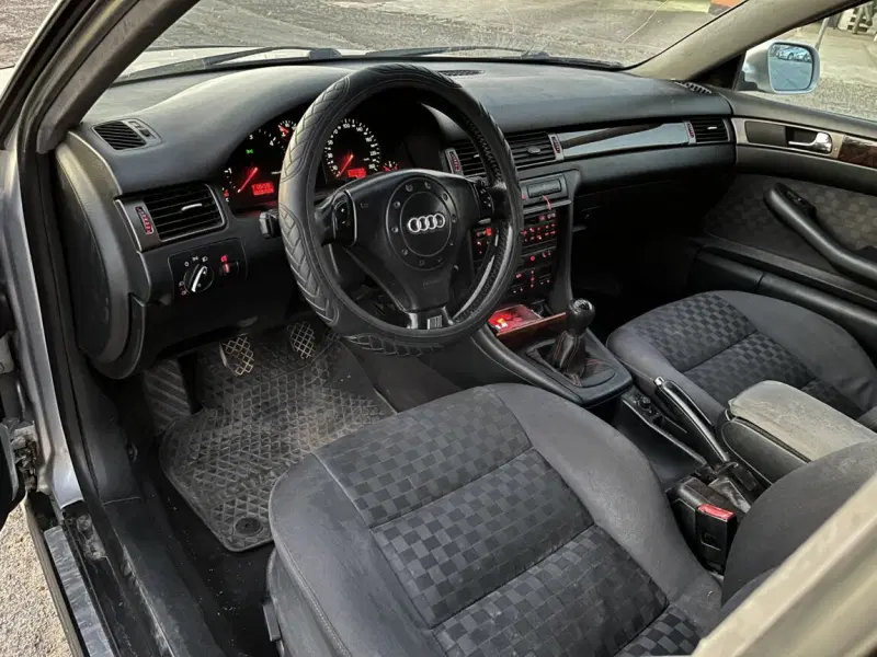 Audi A6, 2002
