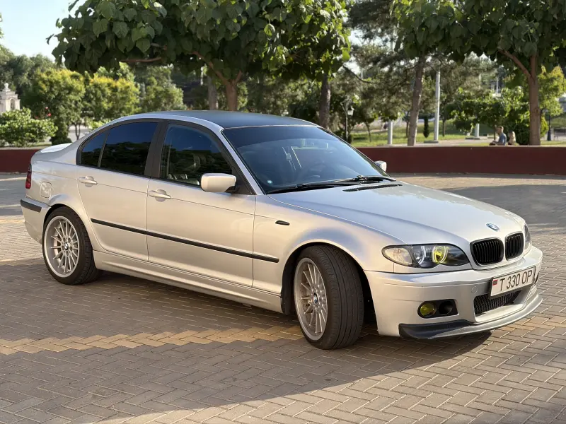 BMW 3 Series, 2003