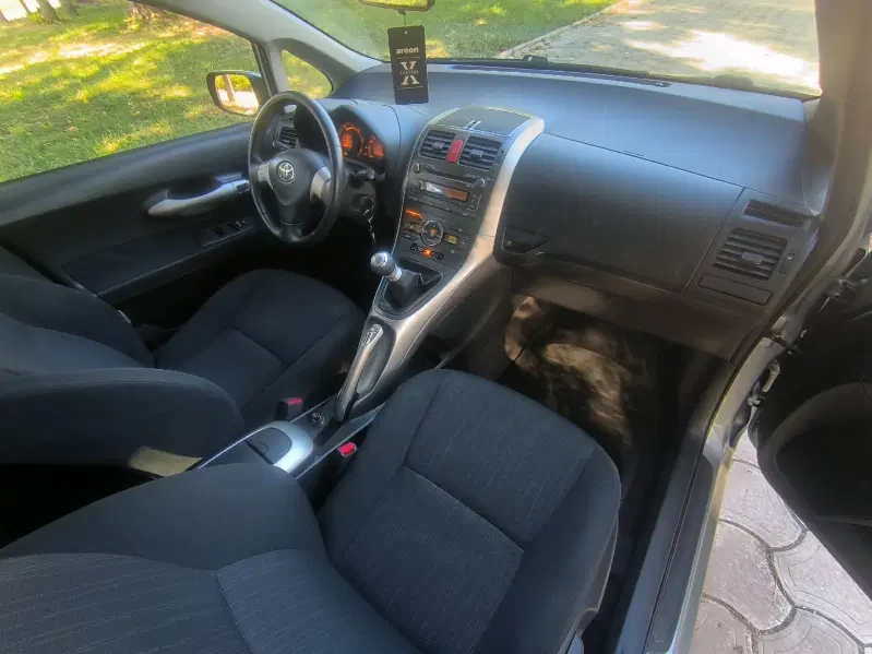 Toyota Auris, 2009