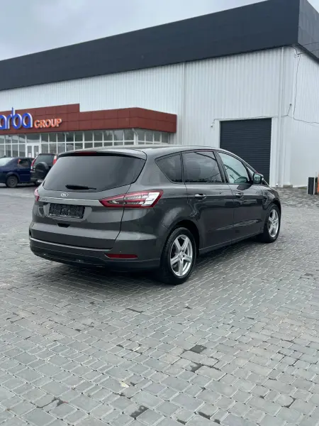 Ford C-Max, 2015