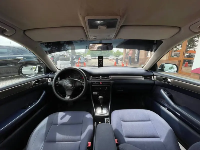 Audi A6, 2001